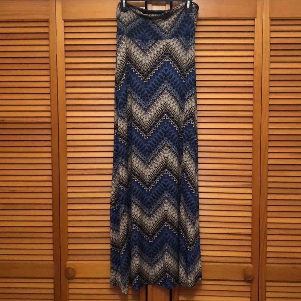 Gilli high waisted maxi skirt, abstract blues, brown, tan, cream size large
